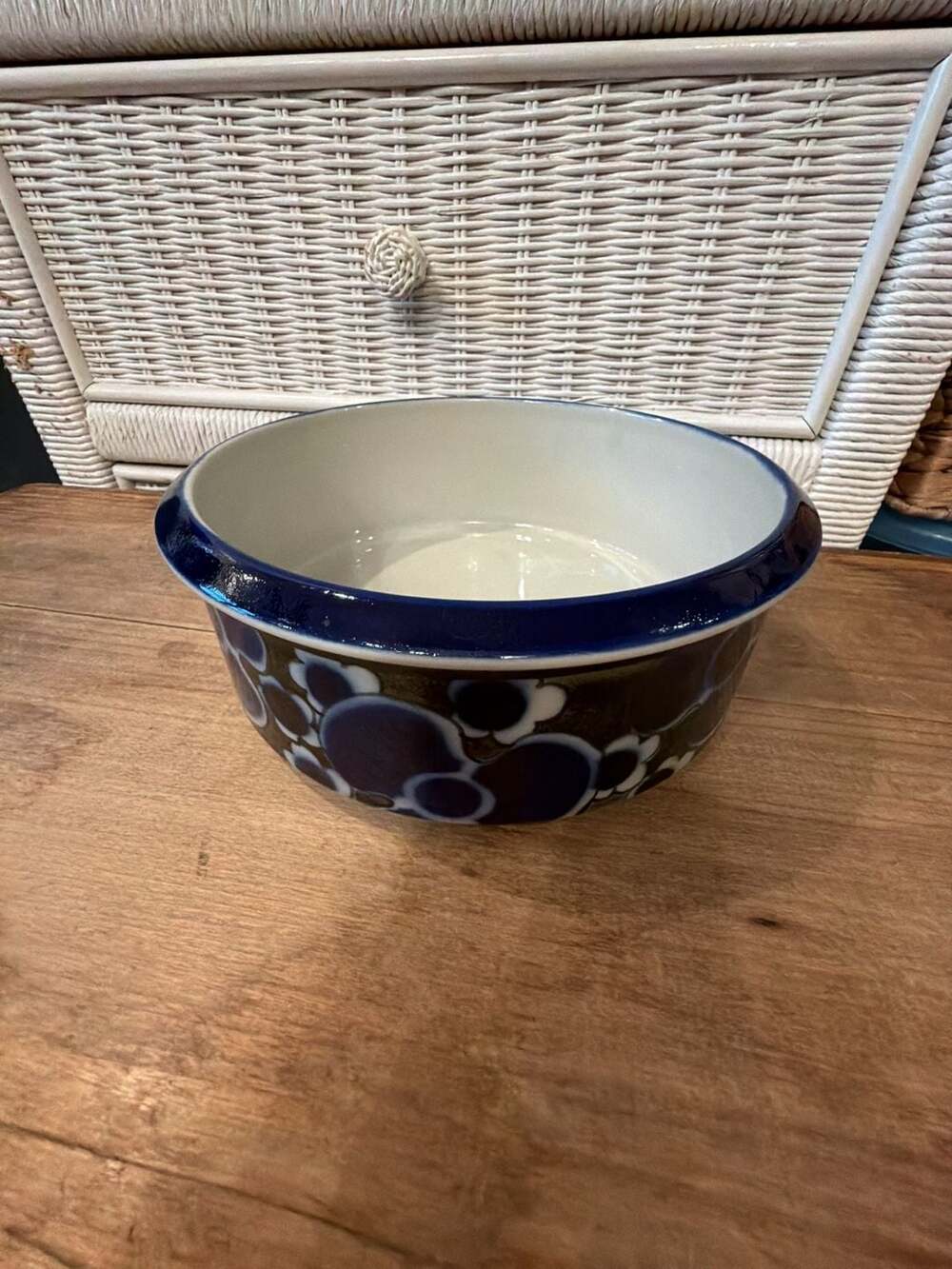 Arabia Finland Saara Pattern Ceramic Serving Bowl by Anja Jaatinen-Winquist